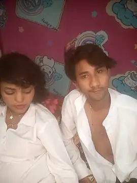 Freakingromance online show from February 2026 09:15:02 PM