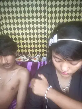 Freakingromance online show from April 2026 09:02:01 PM