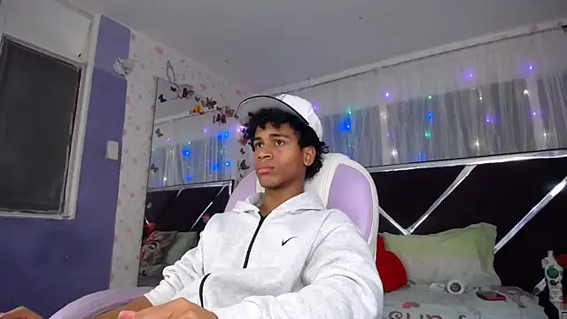 Santy bigcock 01 online show from May 2026 12:58:01 PM