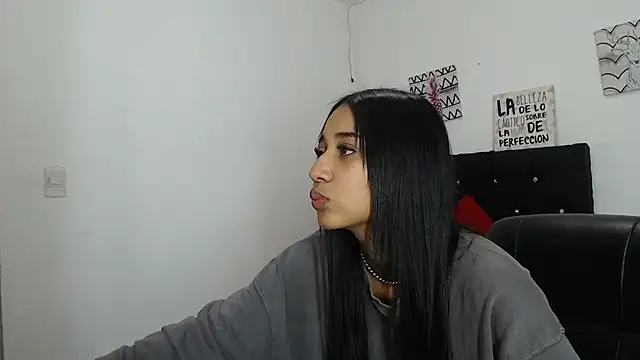 lyam ebony  online show from February 2026 09:29:02 PM