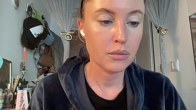 Ameli8 online show from April 2026 11:27:02 AM