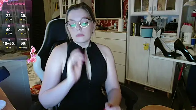 dominyantrix online show from November 2025 09:40:01 PM