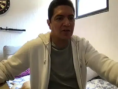 Snapshot of yayo_33 chatting on April 2026 08:58:02 PM yayo 33 online show from April 2026 08:58:02 PM