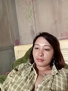 Missa-kute20 online show from April 2026 10:56:02 PM