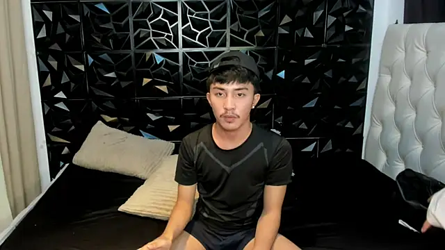 Urloverhardcock online show from April 2026 01:41:02 PM