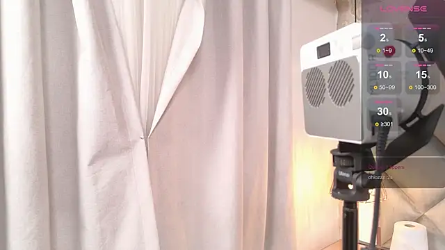 Snapshot of crystal_gilton chatting on June 2026 07:05:01 PM crystal gilton online show from June 2026 07:05:01 PM