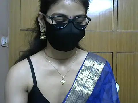 Fairy Pie online show from March 2026 05:08:01 PM