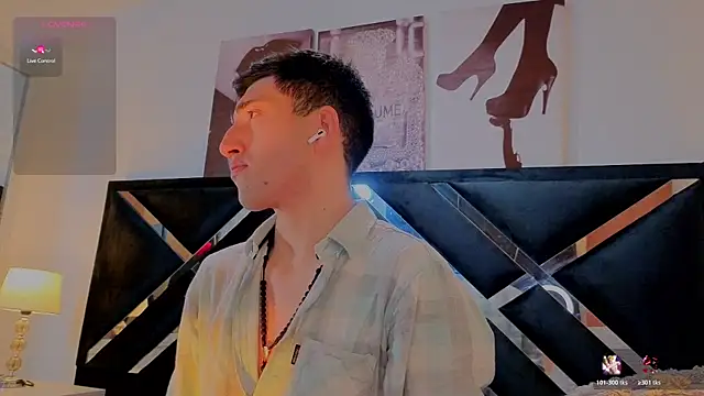 Un Sluttyy online show from April 2026 11:32:01 AM