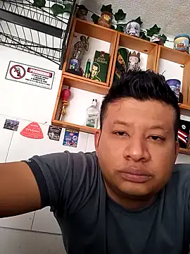 themorenofit08 online show from February 2026 05:44:01 PM