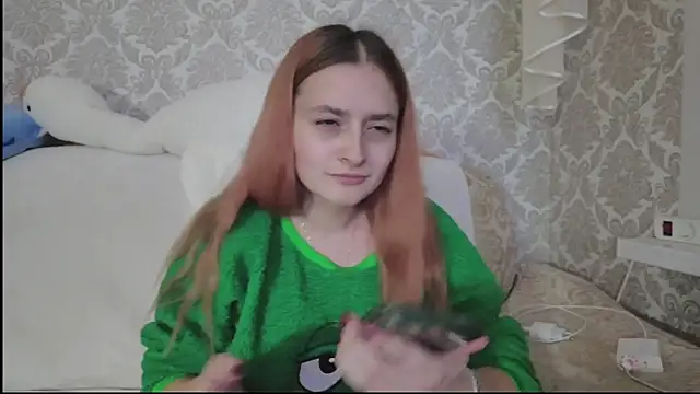 SweetLiaison online show from November 2025 04:50:01 PM