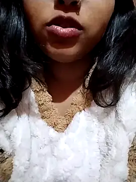 Sexy Divya   online show from December 2025 05:53:01 PM