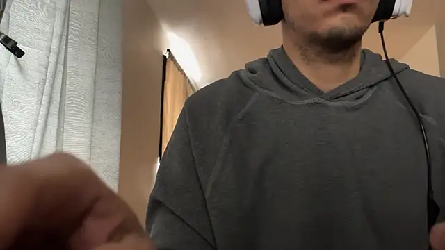 frankeyo online show from March 2026 06:35:01 PM