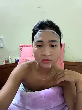 Lynly k2 online show from March 2026 02:12:02 PM