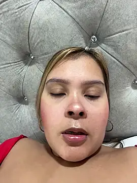 Snapshot of MelodySanz chatting on February 2026 02:38:01 AM MelodySanz online show from February 2026 02:38:01 AM