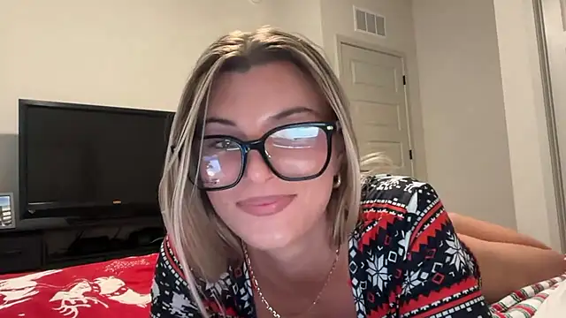 RosieCheeks  online show from November 2025 10:21:01 PM