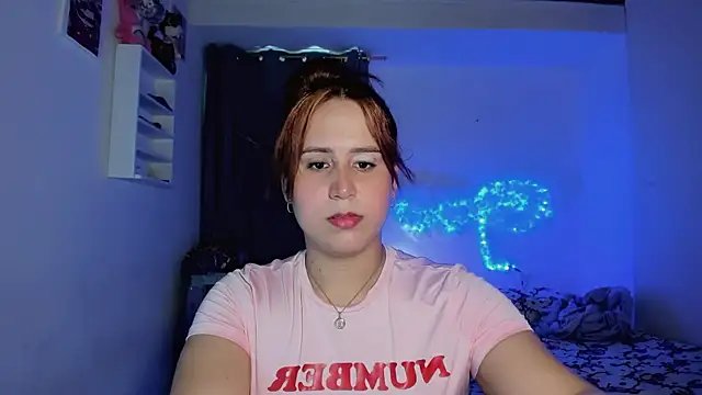 Sofiababyy online show from July 2026 06:13:01 PM