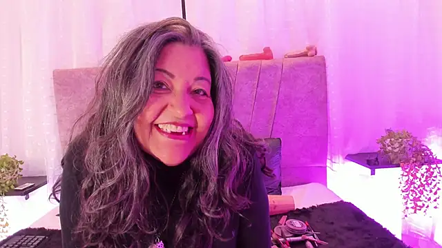 Victoriaa Anderson online show from April 2026 02:07:02 PM