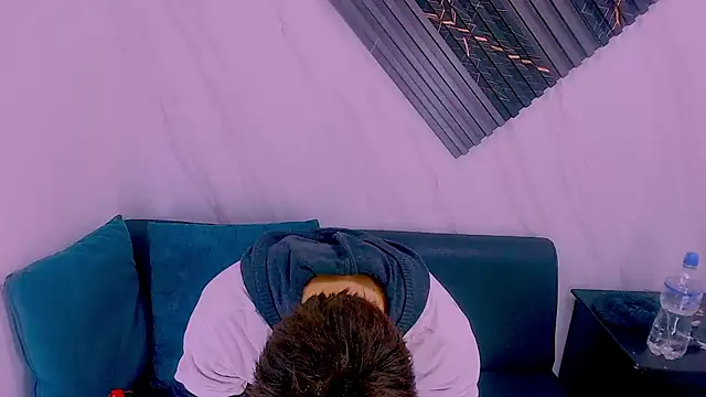 Liam York  online show from April 2026 04:30:02 AM