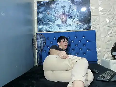 ElanGiraldo online show from March 2026 01:55:02 AM