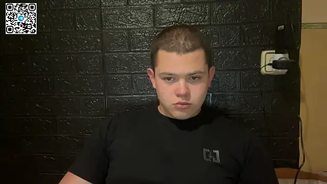 CuteButNaughty  online show from May 2026 07:59:02 PM