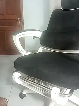 Em-mupmup online show from February 2026 09:08:02 AM