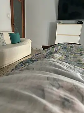 Snapshot of simeonehivd chatting on March 2026 12:30:02 PM simeonehivd online show from March 2026 12:30:02 PM