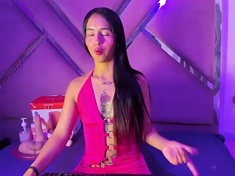 CloeMorenti  online show from November 2025 12:49:01 PM