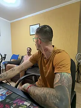 Lucasjandre online show from June 2026 12:20:02 PM