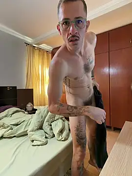 Lucasjandre online show from July 2026 01:04:01 PM