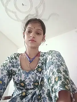 Mohnicute online show from June 2026 07:22:02 PM