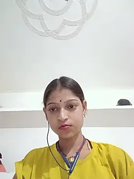 Mohnicute online show from June 2026 06:51:02 PM