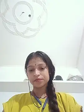 Mohnicute online show from July 2026 05:28:02 PM