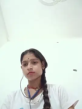 Mohnicute online show from July 2026 06:54:01 PM