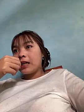 Snapshot of xu-ka chatting on February 2026 01:43:02 AM xu-ka online show from February 2026 01:43:02 AM