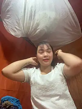 Snapshot of xu-ka chatting on April 2026 05:25:01 AM xu-ka online show from April 2026 05:25:01 AM