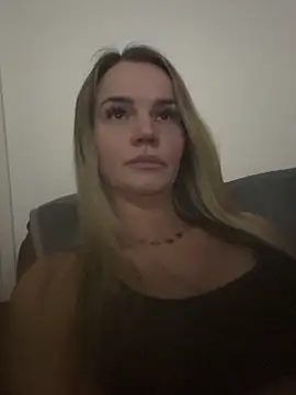 Cutebrowneyes  online show from March 2026 09:15:01 PM