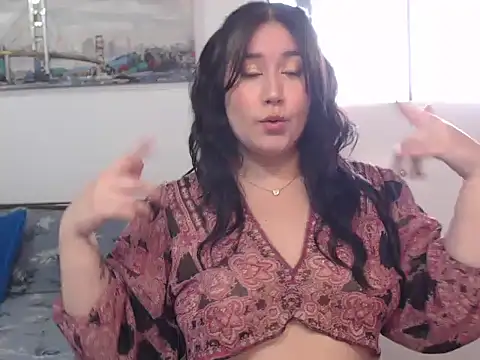 Snapshot of SaloGray8 chatting on April 2026 12:55:01 PM SaloGray8 online show from April 2026 12:55:01 PM