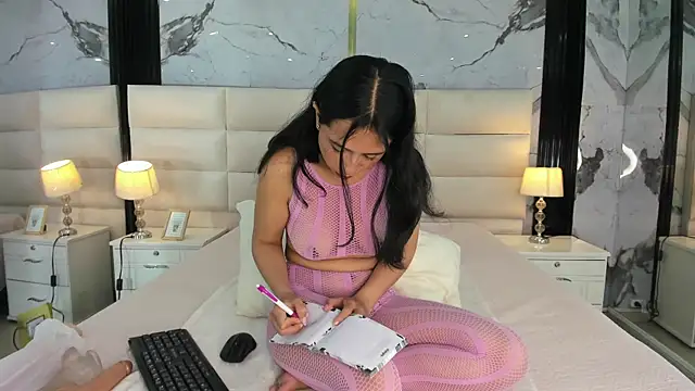 Lucy Vegas online show from February 2026 01:50:02 PM