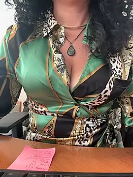 Deessenympho online show from April 2026 08:17:01 AM