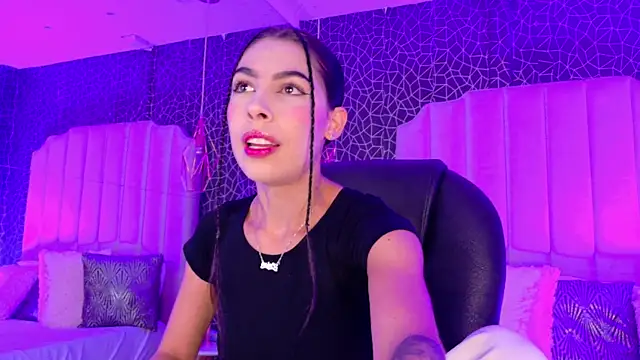 IrisDeLaVega  online show from April 2026 02:12:02 PM