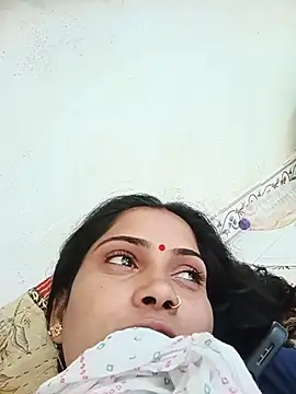 Snapshot of Pushpa_hotty chatting on June 2026 05:28:01 AM Pushpa hotty online show from June 2026 05:28:01 AM