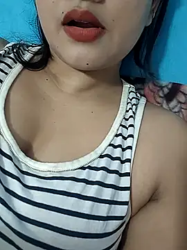 Cute Ayushii online show from June 2026 01:04:01 AM