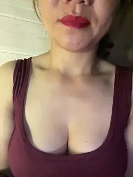 Diana-sexyy online show from June 2026 10:33:01 PM