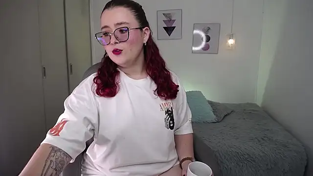 selene rouse  online show from April 2026 11:02:02 PM