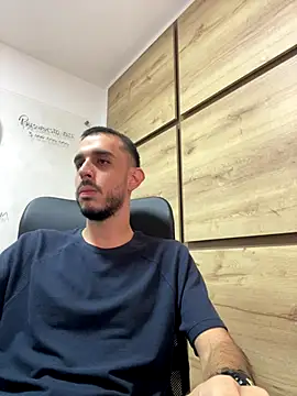 Snapshot of juancamodel chatting on November 2025 07:02:01 PM juancamodel online show from November 2025 07:02:01 PM