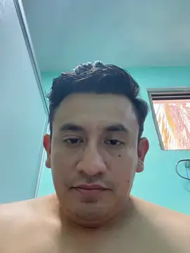 manrrique4567 online show from April 2026 11:11:02 PM