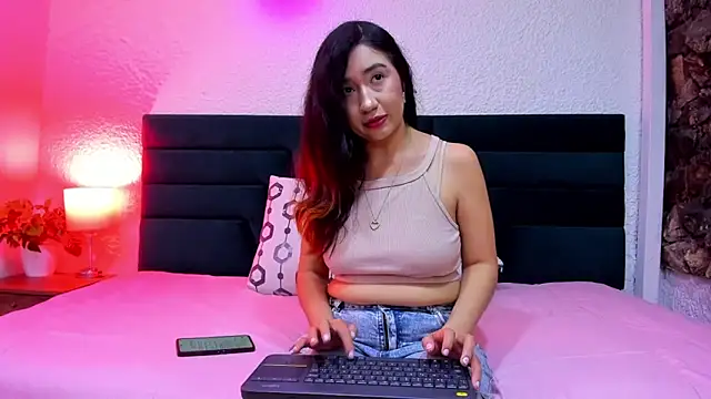 VictoriaRouge  online show from March 2026 04:49:01 AM