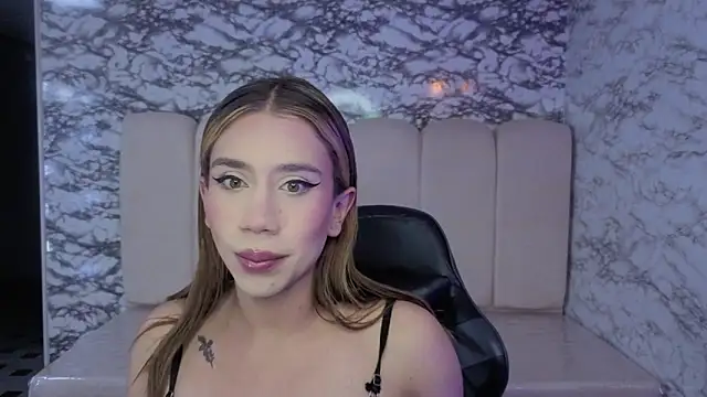 Evy Luxx v online show from January 2026 04:26:02 AM