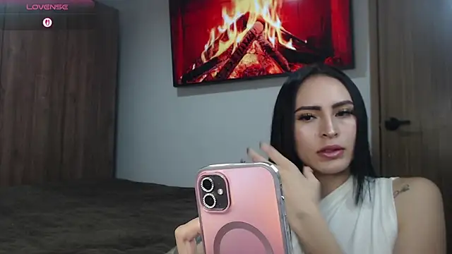 Linda  fiore online show from April 2026 11:51:02 PM