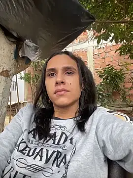 Isabella Hillss online show from February 2026 03:53:01 PM